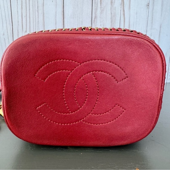Chanel Chevron Red Leather Bucket Bag with Gold Accents - Picture 5 of 16